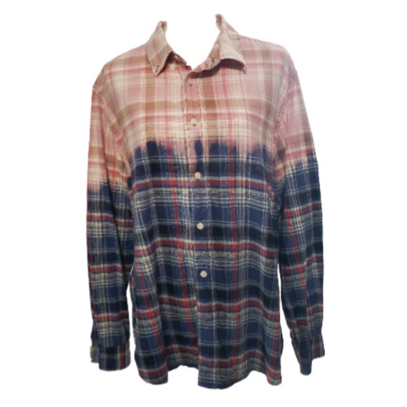 Upcycled Distressed Flannel with "Rooster" Embroidered Patch XXL - Picture 3 of 5